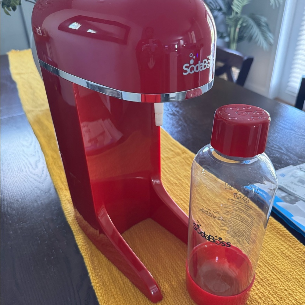 Red Soda Maker with Bottle